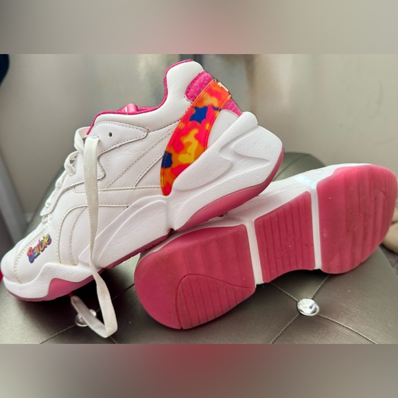 Puma x Barbie Sneakers - Picture 2 of 7